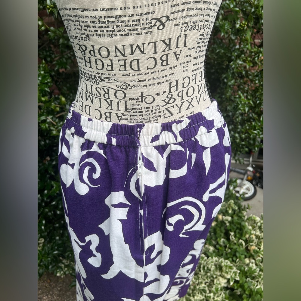 Vintage Rimini Purple and White sequined Skirt Suit Size 12 Fits 6-8 - Picture 16 of 16